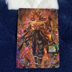 紅き仮面のサイヤ人のサムネイル