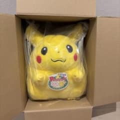 【未使用未開封】おかえり！ピカチュウ 1/1 等身大ぬいぐるみ 復刻 おかえりピカチュウ 1/1 復刻版 等身大 ぬいぐるみ - メルカリ