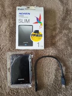 外付けハードドライブhdd 1TB ADATA AHV620S-1TU3-CBKのサムネイル