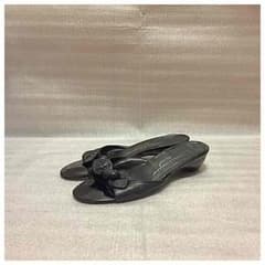 フェラガモ リボン付 レザー サンダル ブラック