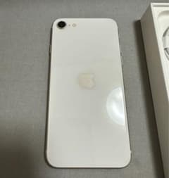 iPhone SE (第3世代) スターライト 64 GB docomoのサムネイル