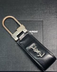 サンローラン　パリ　カサンドラ レザー　シルバー金具　キーホルダー　チャーム サンローラン パリ カサンドラ レザー シルバー金具 キーホルダー