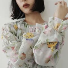 EMMEL REFINES EM フラワーシャーリング チュニック - メルカリ