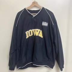 IOWA（アイオワ）ロゴ入りプルオーバータイプナイロンジャケットのサムネイル