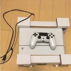 PS4 本体 ホワイトのサムネイル