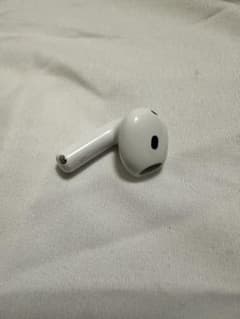 AirPods A3056 左耳のみのサムネイル