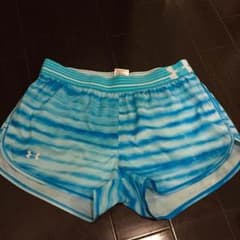 [値下げ]アンダーアーマー ショートパンツのサムネイル