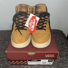 新品　VANS V2204 ハイカットスニーカーのサムネイル
