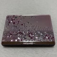 MAQuillAGE セーラームーン限定デザイン ファンデーションケースのサムネイル
