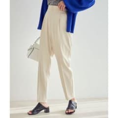 ビス テーパードパンツ キナリのサムネイル