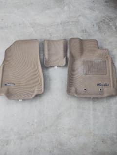 デリカd5 Clazzio 防水フロアマット ベージュ 3点セットのサムネイル