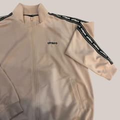 umbro アンブロ トラックジャケット ジャージ ベージュ サイドロゴ 