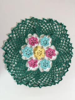 ハンドメイド レース編み ドイリーのサムネイル