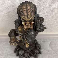 4000体限定品！プレデター バストフィギュア 4000体限定品！プレデター バストフィギュア - メルカリ