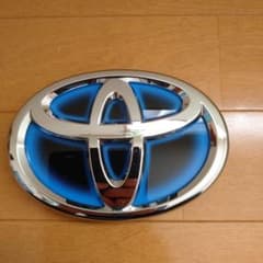 トヨタ エンブレムのサムネイル
