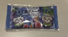 映画ちいかわ まるで島フルーツタオル ハチワレとラッコ - メルカリ