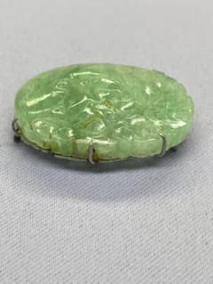 翡翠 花彫刻 帯留めのサムネイル