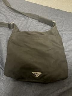 PRADA プラダ ショルダーバッグのサムネイル