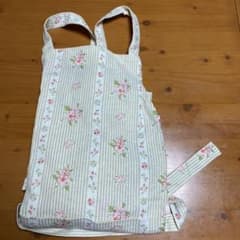 アフターヌーンティーのエプロンのサムネイル