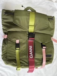 GANNI オリーブグリーン リュック 未使用 GANNI オリーブグリーン リュック - メルカリ