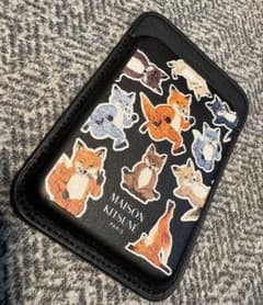 メゾンキツネ　ケースティファイ　MagSafeのカードケース メゾンキツネ ケースティファイ MagSafeのカードケース - メルカリ