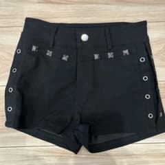 ショートパンツのサムネイル