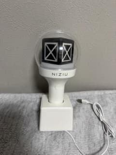 NiziU OFFICIAL LIGHT STICK ペンライトのサムネイル