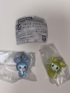 TWICE LOVELYS めじるしアクセサリーのサムネイル