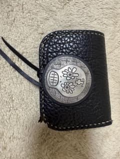 スカルモチーフ レザー 二つ折り財布 ラッキージョン 未使用 - メルカリ