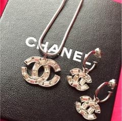 CHANEL ネックレスピアス セットのサムネイル