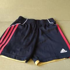 adidas　アディダス　短パン　140のサムネイル