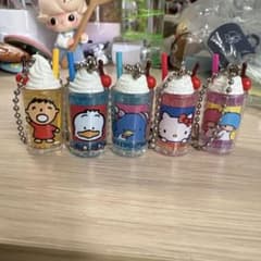 サンリオキャラクターズ ミニチュアドリンク キーホルダー 5点セットのサムネイル