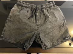 Afends ハーフパンツ　サイズ30のサムネイル