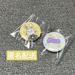 カプセルトイ RINO 缶バッジ - メルカリ