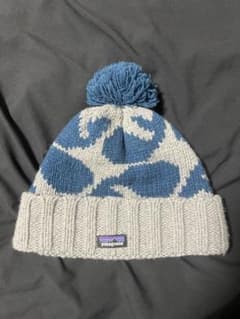 patagonia ニット帽 ポンポン付きのサムネイル