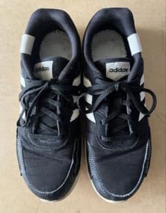 adidas レトロラン 25.0cm 6/16迄のサムネイル