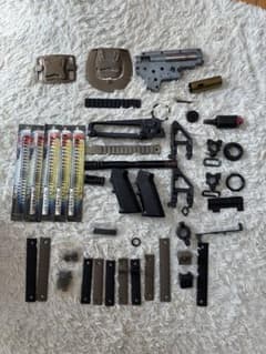M4系 パーツセット ホルスターパーツ スプリング　メカボックス他 東京マルイのサムネイル