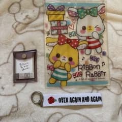 Ribbon Rabbit ファイル キーホルダーとメモ帳のサムネイル