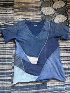 パッチワークVネックTシャツ