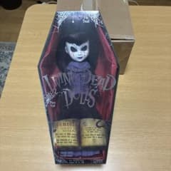 Living Dead Dolls Lamenta Series 26のサムネイル