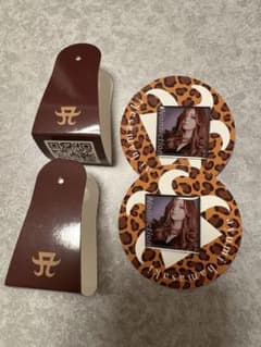 浜崎あゆみ ピンズカプセル Nonfiction 2点セットのサムネイル