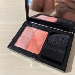 GIVENCHY チークのサムネイル