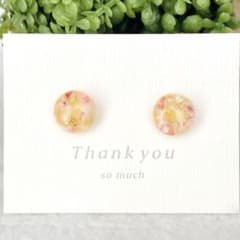 No.150　イエロー　丸　ドライフラワー　ピアス/イヤリング　ハンドメイドのサムネイル