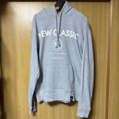 ベリーグッドマン バックDJまなびーデザイン パーカー グレーのサムネイル