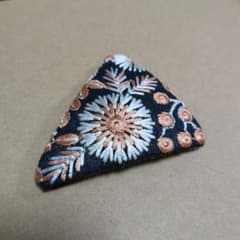 【ハンドメイド】刺繍リボンのパッチンピンのサムネイル