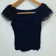 リエさま専用 UNTITLED♡ 未使用 紺色きれい目Tシャツのサムネイル