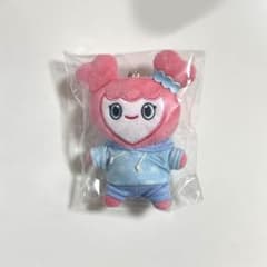 TWICE モブリー モモ バックチャーム - メルカリ