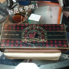 The British Museum ×ZEESEA アイシャドウのサムネイル