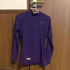 新品未使用三枚組 アンダーアーマーのウェアのサムネイル