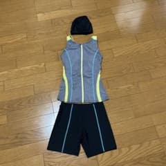 フィットネス　スポーツ用水着 Mサイズ タンクトップとショートパンツセットのサムネイル